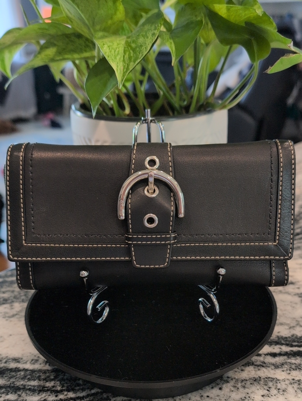 Coach Soho Glove-tanned Leather Continental Wallet